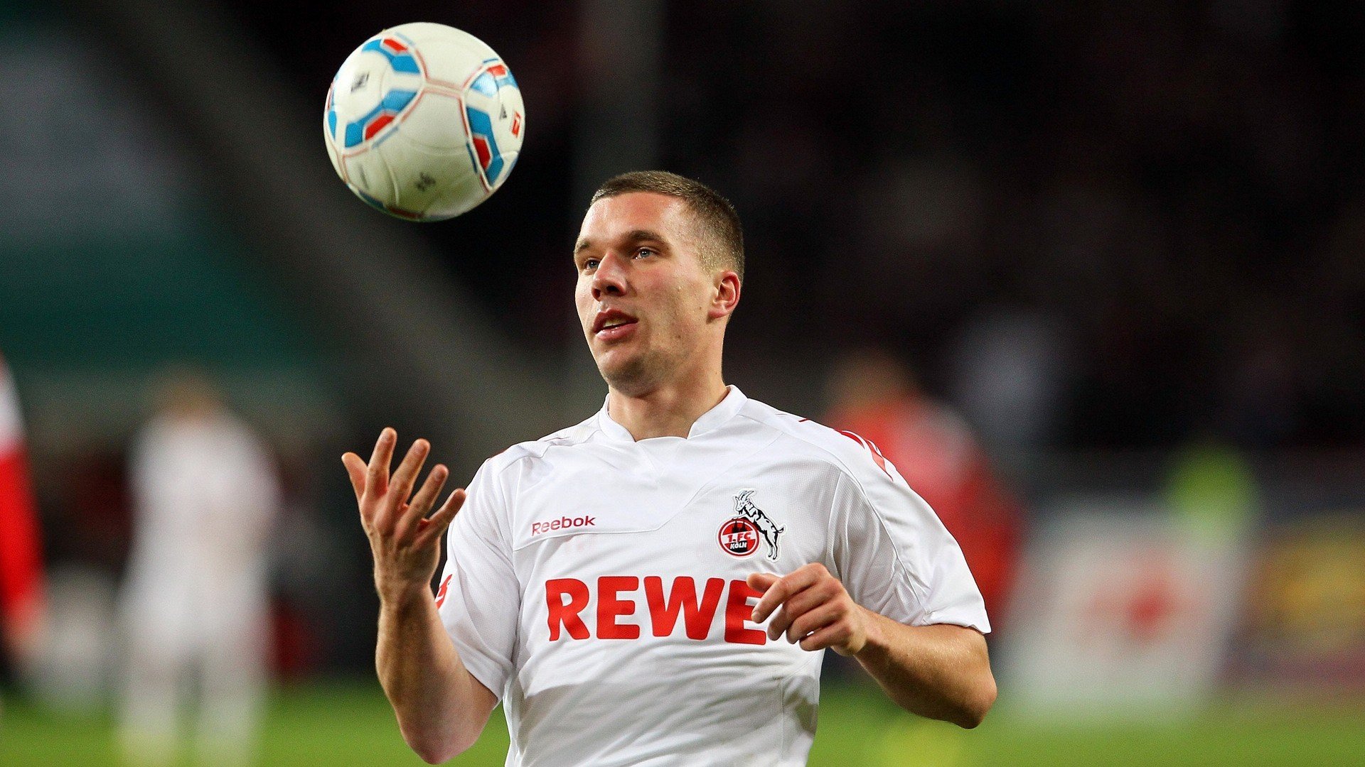 “英超冠军你追我赶，夺冠悬念逐步揭晓”，英超冠军的含金量