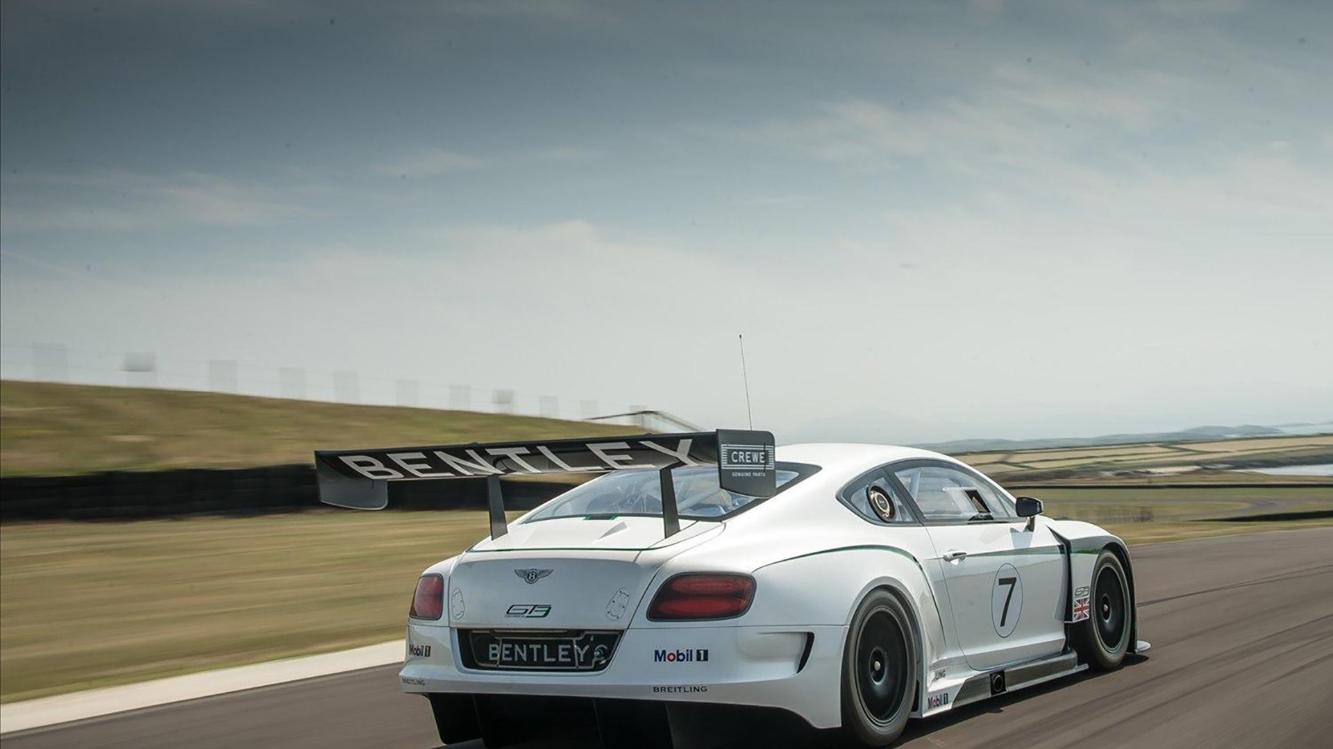 光明记忆未来战士挑战赛事火爆展开，播放2021光明未来